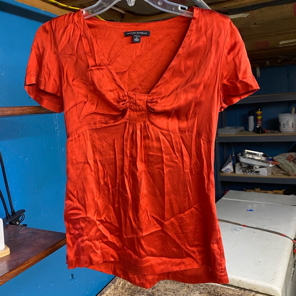 Banana republic | sexy red work blouse